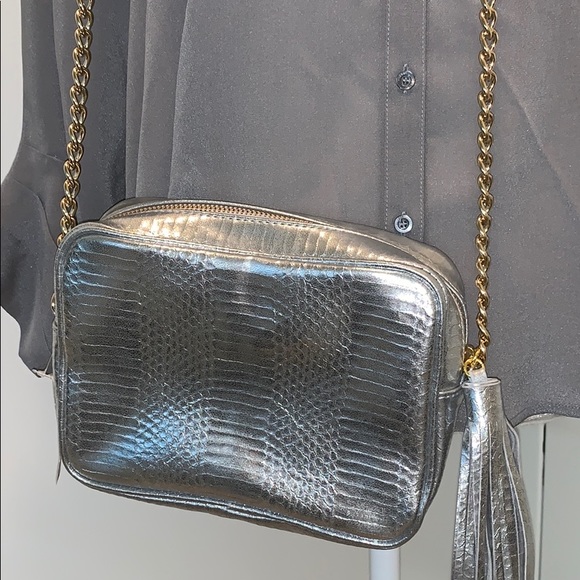 NWT Victoria’s Secret Silver Crossbody Bag - Picture 6 of 8